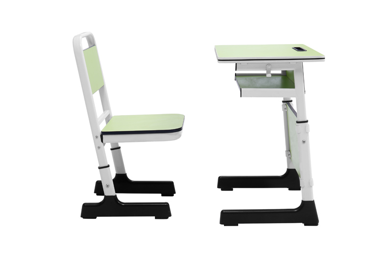 現(xiàn)代新型學(xué)生課桌椅材質(zhì)優(yōu)點(diǎn)